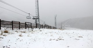 Doğuda Kar Köy Yollarını Ulaşıma Kapattı