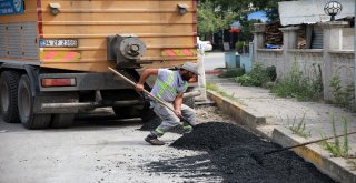 Akyazı Kuzulukta Sıcak Asfalt Başladı