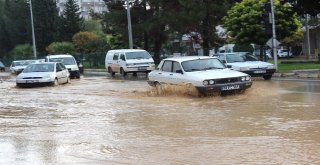 Adıyamanda Şiddetli Yağmur Etkisini Sürdürüyor