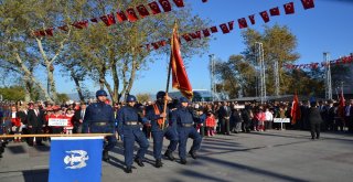 Cumhuriyet Coşkusu Meydana Sığmadı