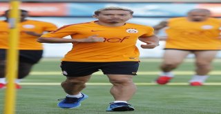 Galatasarayda Nagatomo Takıma Katıldı