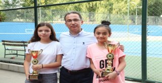 Sdüde Çocuklara Yönelik Yaz Tenis Turnuvası