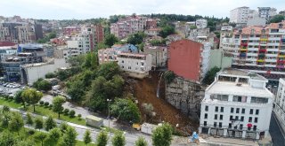 Sütlücede Çökme Tehlikesi Bulunan Bina Havadan Görüntülendi