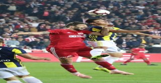 Spor Toto Süper Lig: Dg Sivasspor: 0 - Fenerbahçe: 0 (Maç Sonucu)