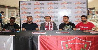 Hataysporlu Futbolculardan İmza Günü