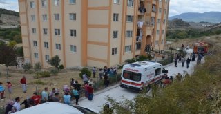 4 Yaşındaki İkizlerin Çakmakla Oyunu Facia İle Bitti