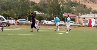 Gevaşta 2. Dostluk Futbol Turnuvası Start Aldı