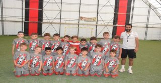 Sağlıkspor İle Efk Arasında Dörtlü Turnuva