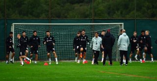 Beşiktaş, Kayserispor Hazırlıklarını Yağmur Altında Sürdürdü