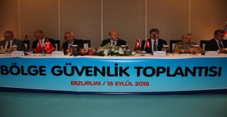 İçişleri Bakanı Soylu Erzurumda Bölge Güvenlik Toplantısına Katıldı