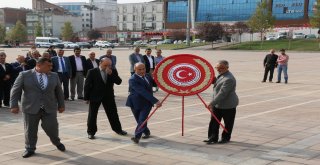 19 Ekim Muhtarlar Günü Kent Meydanında Kutlandı