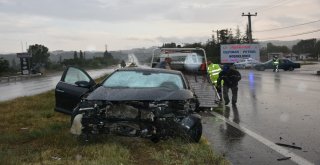 Tosya Yeni Sanayi Kavşağında Trafik Kazası: 2 Yaralı