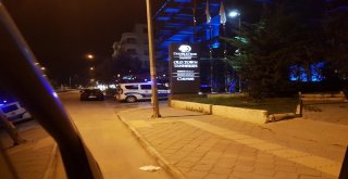 Kuşadasında Hilton Oteli Otoparkında Yangın