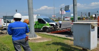 Osmaniyede Trafik Kazası; 2 Yaralı