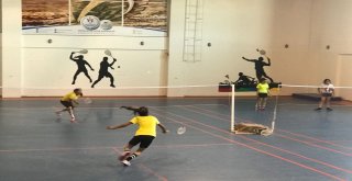 Badminton Şampiyonasına Batmanlı Gençler Damga Vurdu