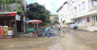 Manavgatta Patlayan Boru Caddeyi Sular Altında, Vatandaşı Susuz Bıraktı