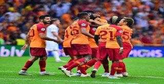 Uefa Şampiyonlar Ligi: Galatasaray: 3 - Lokomotiv Moskova: 0 (Maç Sonucu)