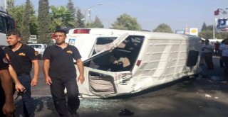 Kahramanmaraşta Trafik Kazası: 3Ü Ağır 12 Yaralı