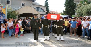 Kazada Ölen Astsubay Toprağa Verildi