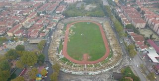 Eski Sakarya Atatürk Stadyumunda Yıkım Başladı