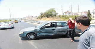 Manavgatta Köprülü Kavşakta Kaza