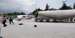 Üsküdarda  Kural İhlali Yapan Kamyon Motosikletlinin Hayatını Kaybetmesine Neden Oldu