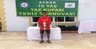 Yaz Kupası Tenis Turnuvasında Mersin Rüzgarı