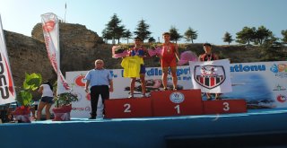 Triatlon Şampiyonları Ödüllerini Aldı