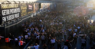 Beşiktaş Taraftarı, Ülker Stadyumuna Geldi