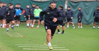 Levent Açıkgöz: Futbolcularım Karabüksporu En İyi Şekilde Temsil Edecekler