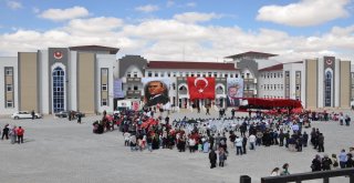 Sorgunda 24 Derslikli İmam Hatip Lisesi Törenle Açıldı