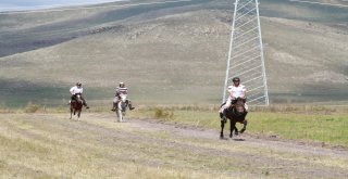 Rahvan At Yarışları Nefesleri Kesti