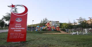 Körfezin Parklarında Tabelalar Yenilendi