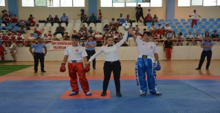 15 Temmuz Şehitleri Anısına Düzenlenen Kick Boks Şampiyonası Başladı