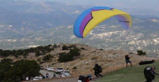 Yamaç Paraşütü Dünya Kupası Hazırlık Yarışması Denizlide Başladı