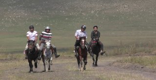 Rahvan At Yarışları Nefesleri Kesti