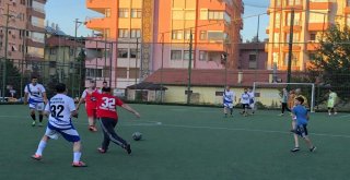 Isparta Valisi Gazilerle Futbol Maçı Yaptı