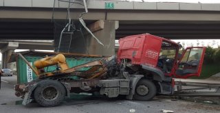 Konteyner Yüklü Tır Köprüden Teme Uçtu: 1 Yaralı