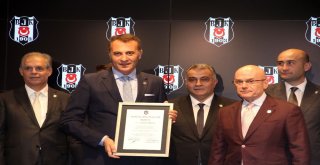 Beşiktaşta Mazbatalar Dağıtıldı