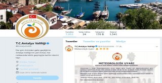 Antalya Valiliğinden Sıcak Hava Uyarısı