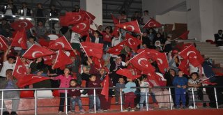 “Yeniden Diriliş 15 Temmuz” İsimli Tiyatro Oyunu Sahnelendi