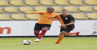 Galatasaray, U21 Takımı İle Hazırlık Maçı Yaptı