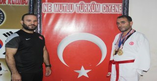 Kolları Olmadan Taekwondo Şampiyonu Oldu