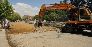 Akşehir 24 Ağustos Bulvarı Sıcak Asfaltla Buluşuyor