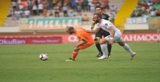 Spor Toto Süper Lig: Aytemiz Alanyaspor: 1 - Akhisarspor: 0 (İlk Yarı)