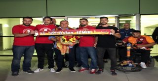 Galatasaraya İzmirde Coşkulu Karşılama