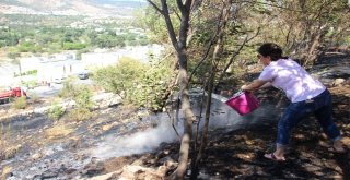 Tüm Mahalleyi Alevler Sardı, Vatandaşlar Şok Oldu