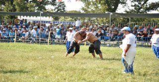 Kartepede Başpehlivan Recep Kara Oldu