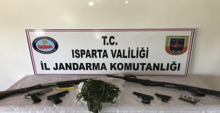 Jandarmanın Zehir Operasyonunda Uyuşturucu Madde, Silah Ve Mühimmat Ele Geçirildi