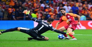 Uefa Şampiyonlar Ligi: Galatasaray: 3 - Lokomotiv Moskova: 0 (Maç Sonucu)